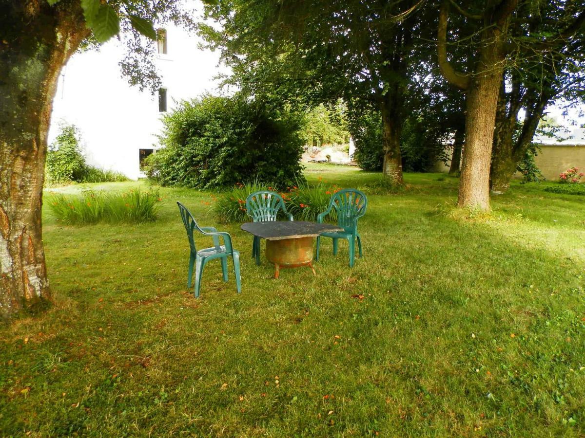Vallée des Ardoisières Mael-Carhaix Exterior foto
