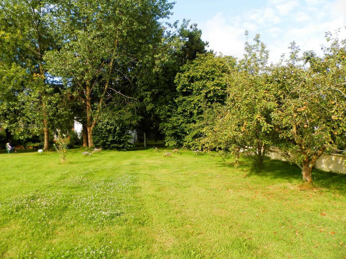 Vallée des Ardoisières Mael-Carhaix Exterior foto